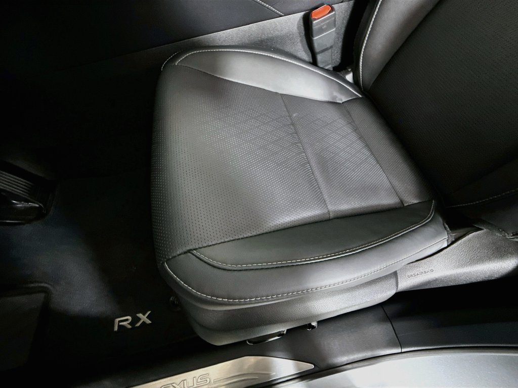 Used 2026 Lexus RX 350 Premium Plus w/ Accessory Package (Z1) FWD image 19