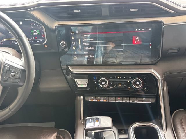 Used 2023 GMC Sierra 1500 Denali w/ Denali Reserve Package AWD/4WD image 4