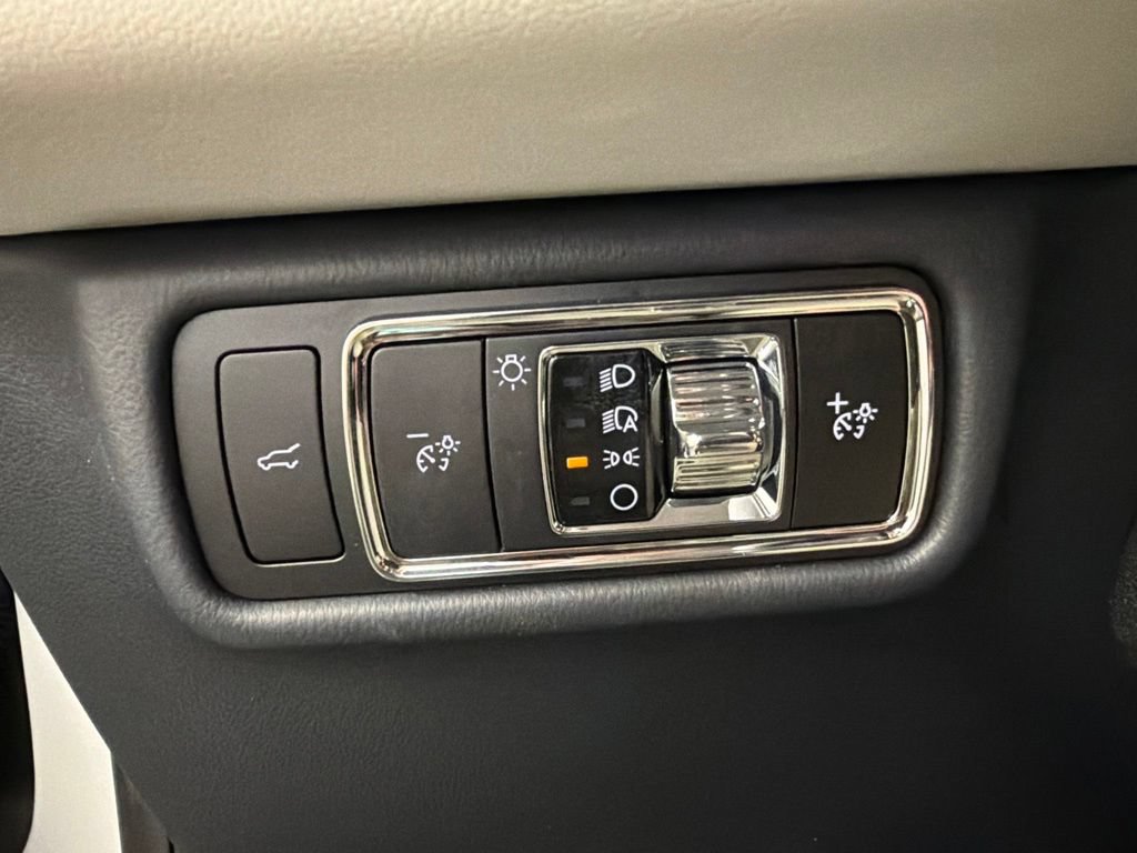 New 2026 Lincoln Aviator AWD image 25