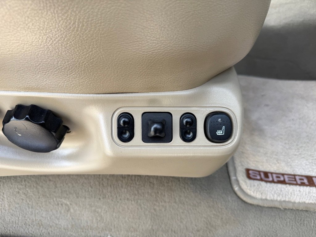 Used 2005 Ford F250 2WD Crew Cab Super Duty image 22