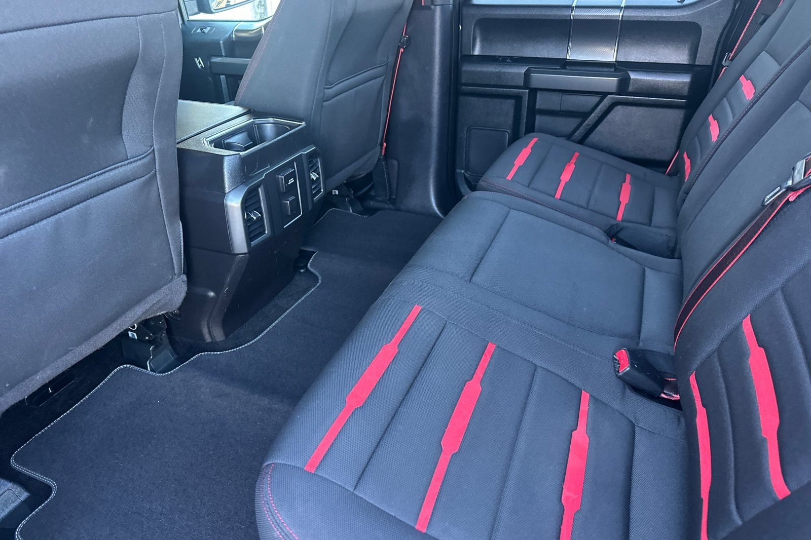 Used 2016 Ford F150 XLT w/ Equipment Group 302A Luxury RWD image 11