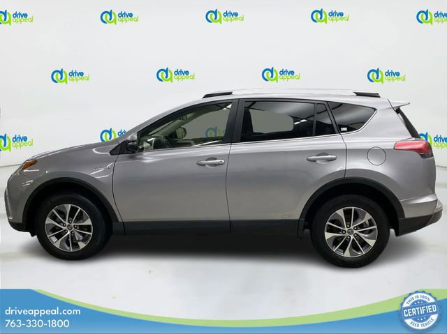 Used 2018 Toyota RAV4 XLE AWD/4WD image 9