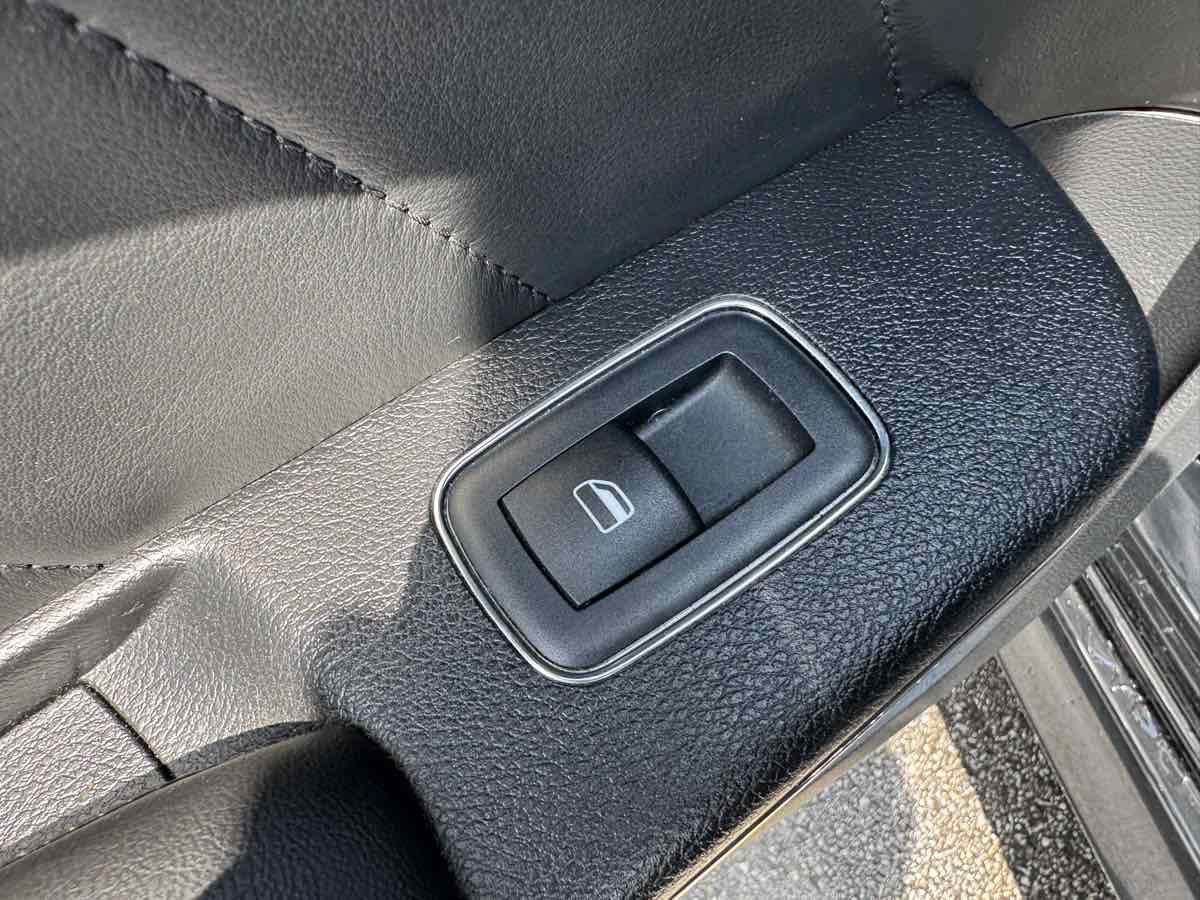 Used 2018 Dodge Charger SRT Hellcat w/ Harman/Kardon Audio Group RWD image 49