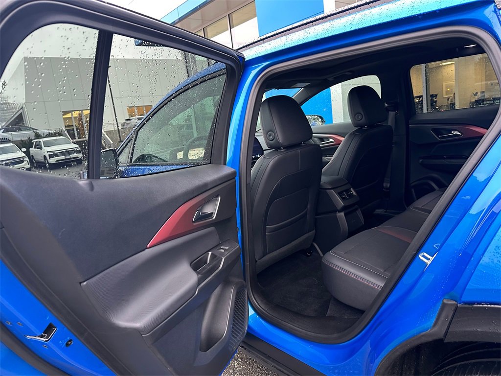 Used 2025 Chevrolet Equinox EV RS w/ LPO, All-Weather Mat Package image 16