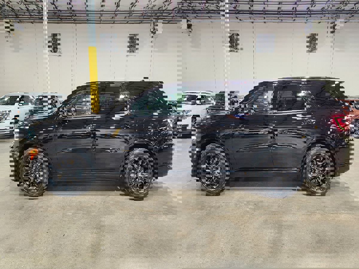 Used 2022 Dodge Durango R/T w/ Blacktop Package image 7