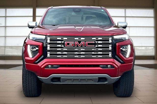 Used 2023 GMC Canyon Denali AWD/4WD image 3