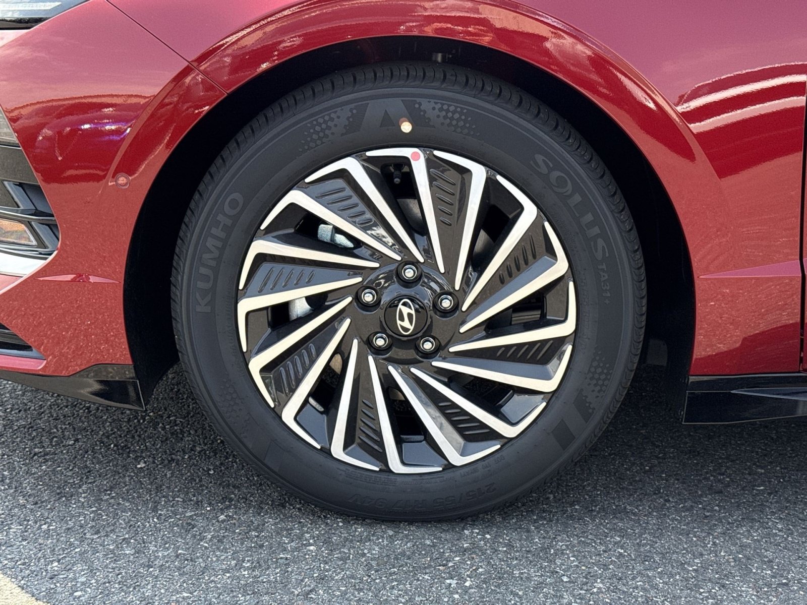 New 2026 Hyundai Sonata Limited FWD image 12