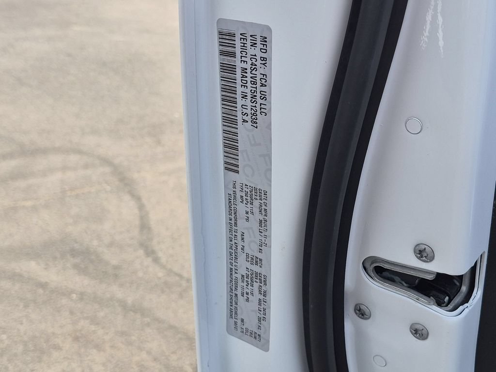 Used 2022 Jeep Wagoneer Series II AWD/4WD image 29