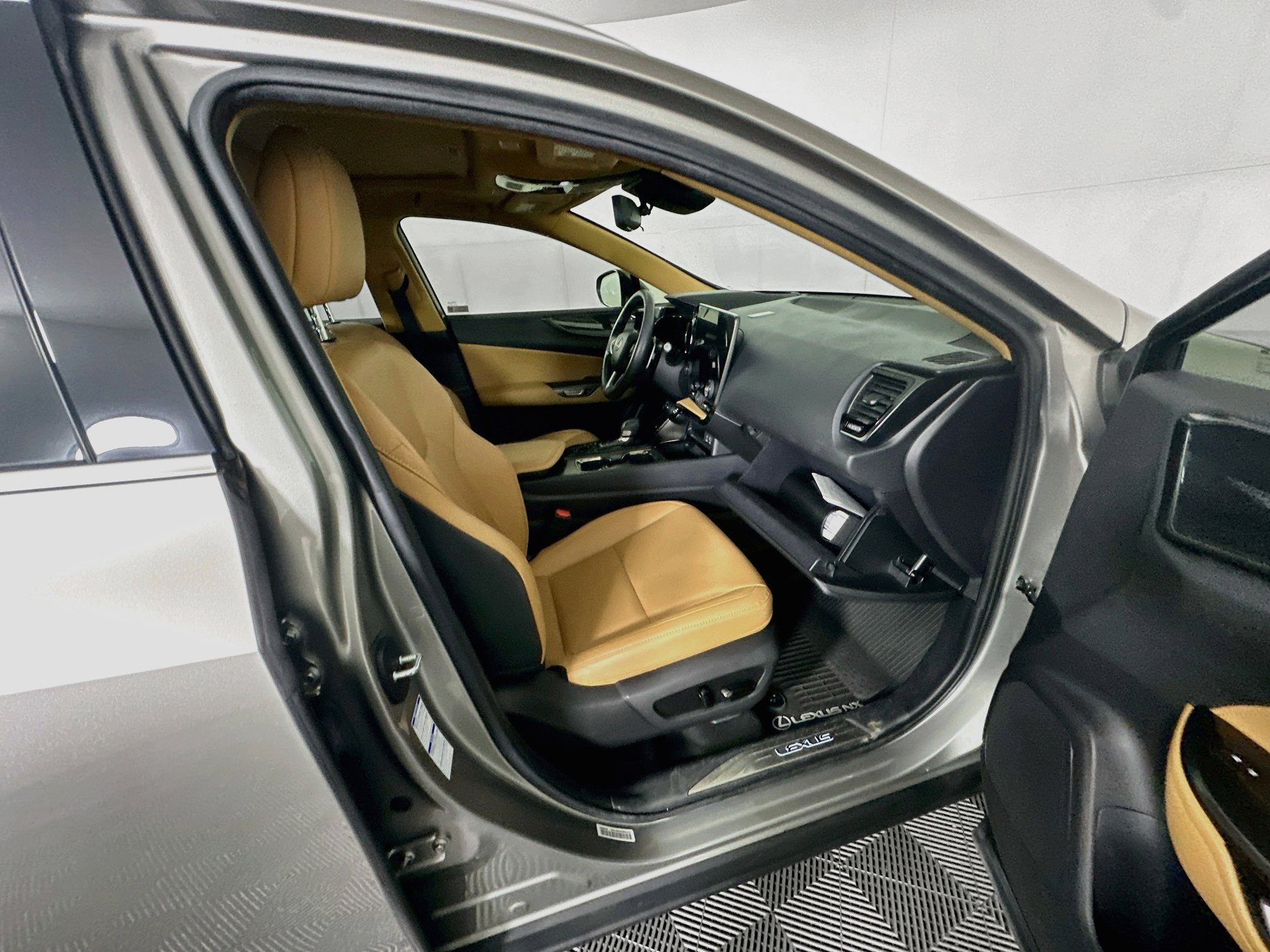 Used 2022 Lexus NX 350 AWD image 32
