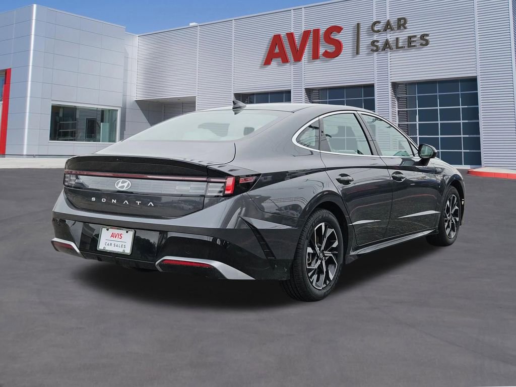 Used 2025 Hyundai Sonata SEL FWD image 6