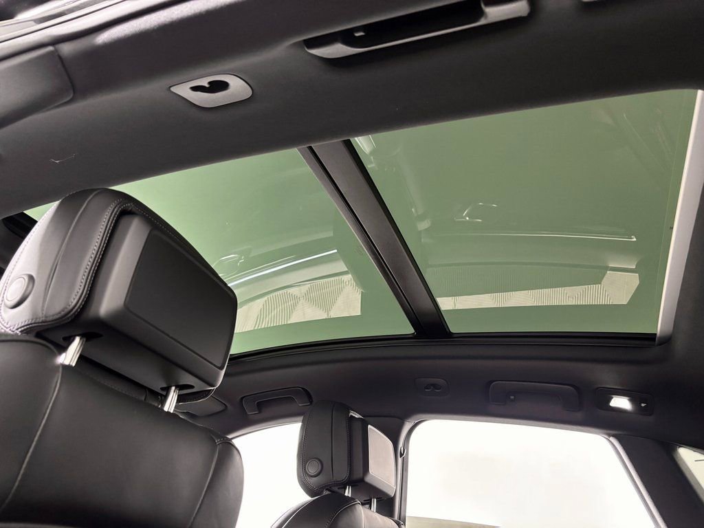 Used 2026 Porsche Macan S AWD/4WD image 19