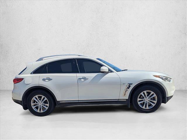 Used 2017 INFINITI QX70 AWD w/ Premium Package image 4