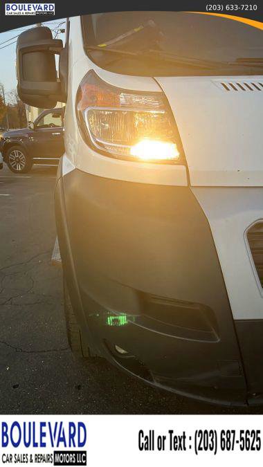 Used 2021 RAM ProMaster 2500 w/ Convenience Group FWD image 10