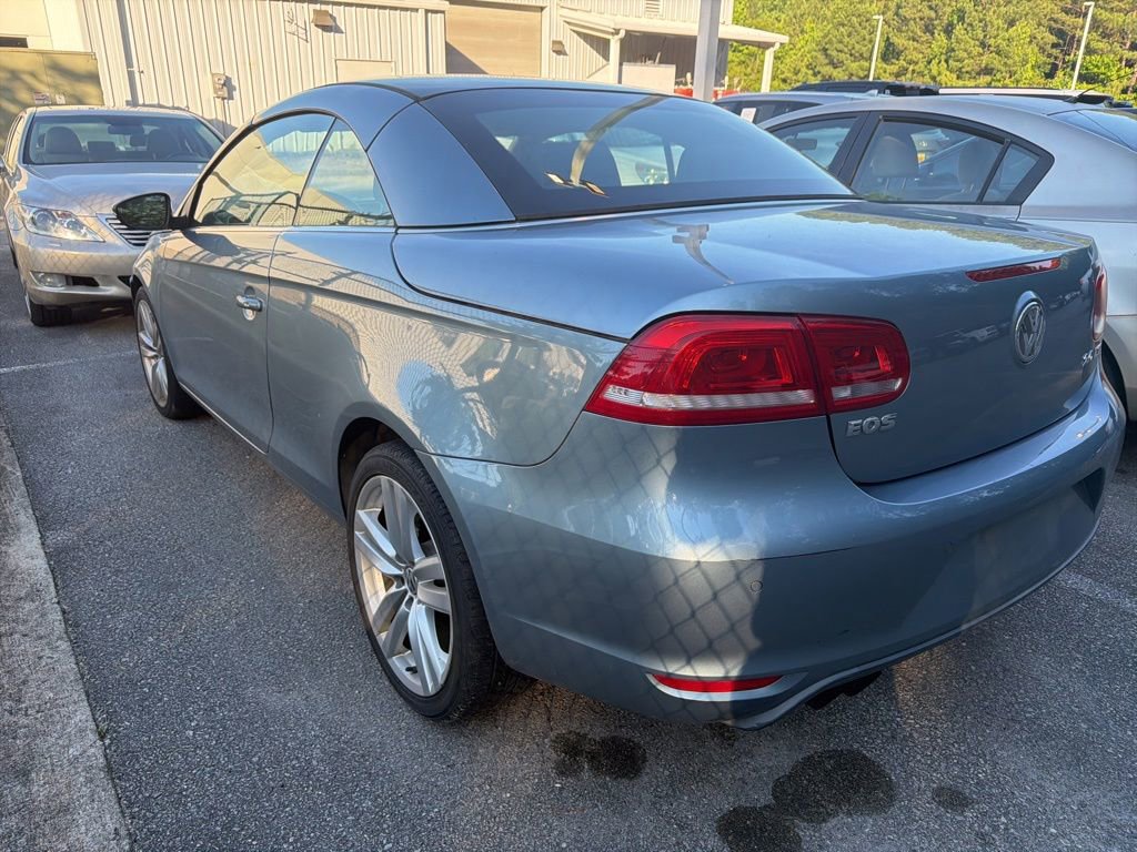 Used 2012 Volkswagen Eos Executive FWD image 2