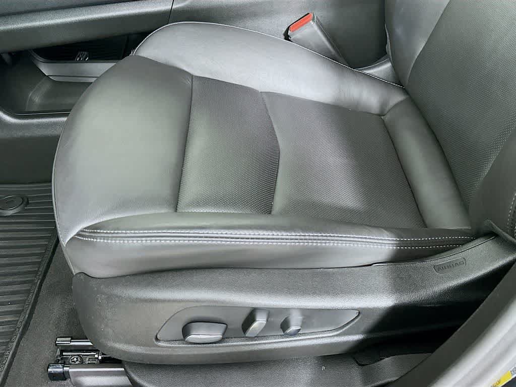 Used 2024 Cadillac XT6 Premium Luxury AWD/4WD image 29