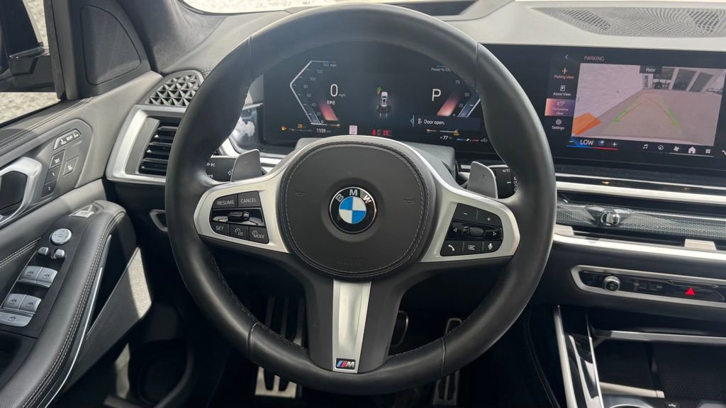 Used 2024 BMW X7 xDrive40i w/ M Sport Package image 19