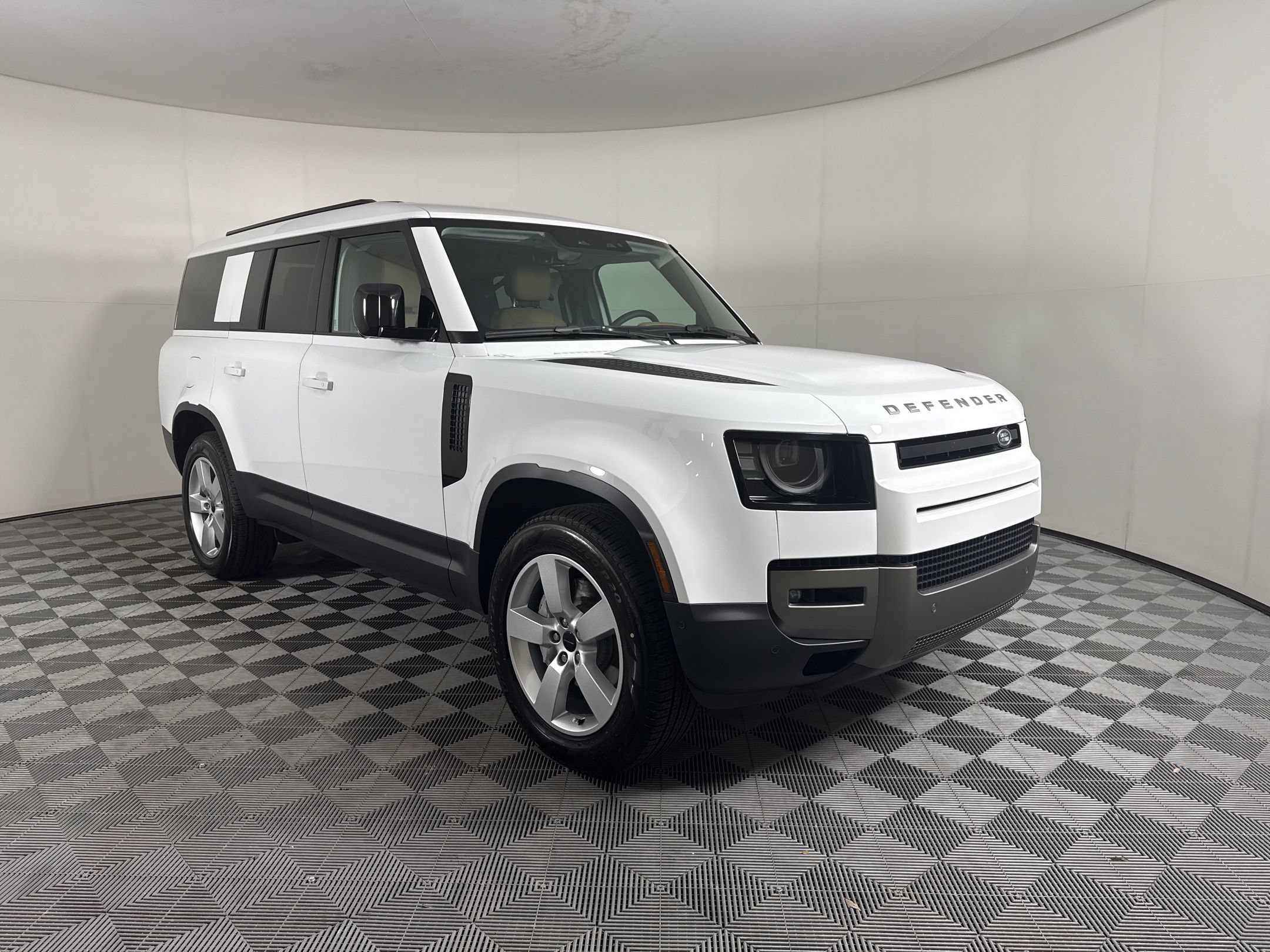 New 2026 Land Rover Defender 130 S AWD/4WD image 7