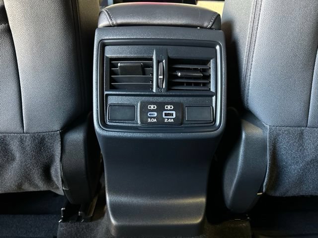 Used 2026 Subaru Outback Premium AWD/4WD image 31