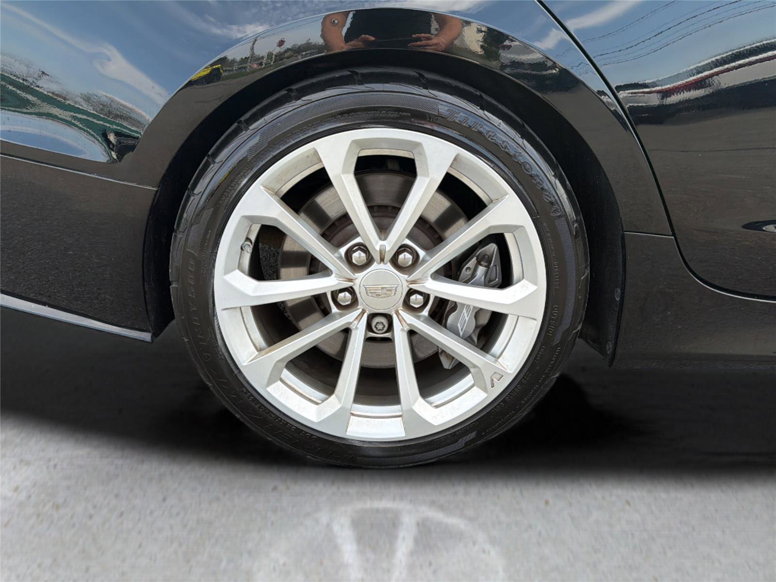Used 2016 Cadillac ATS V w/ Luxury Package RWD image 35