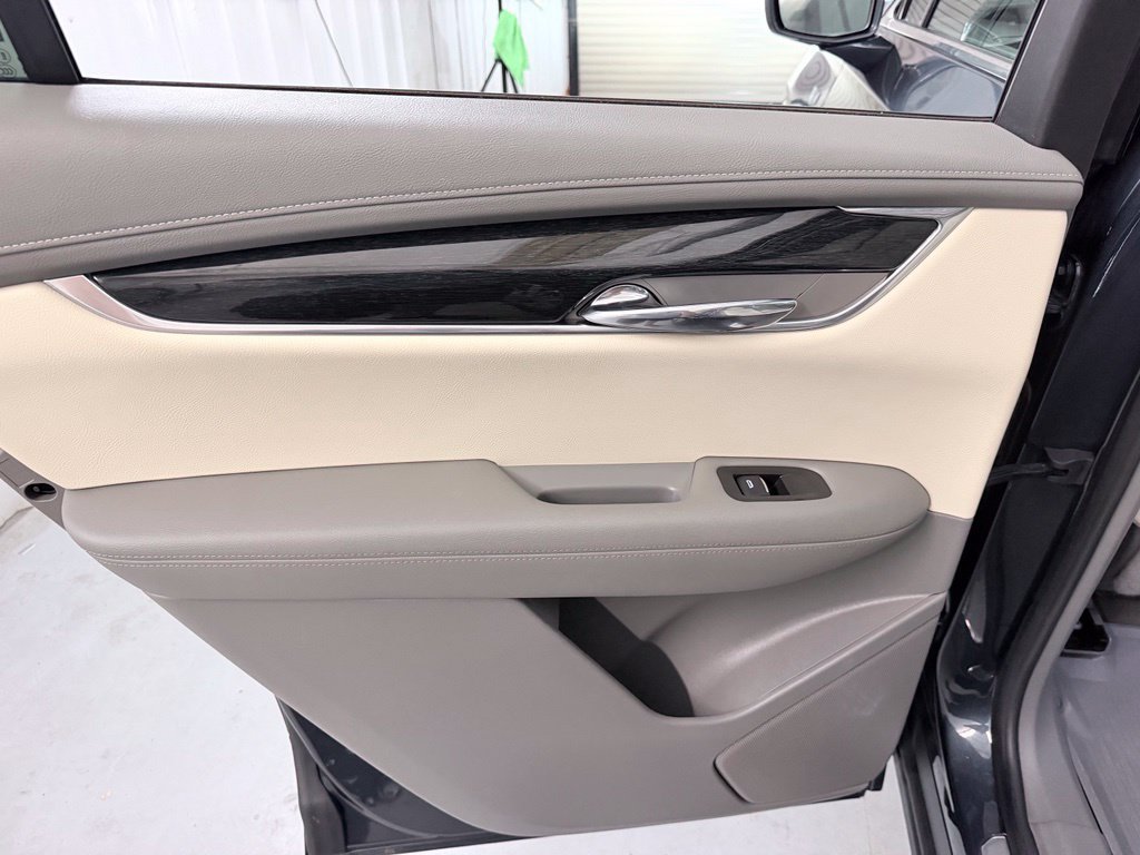 Used 2020 Cadillac XT6 Premium Luxury FWD image 41