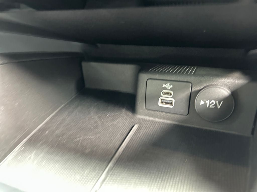 Used 2025 Ford Escape SE FWD image 32