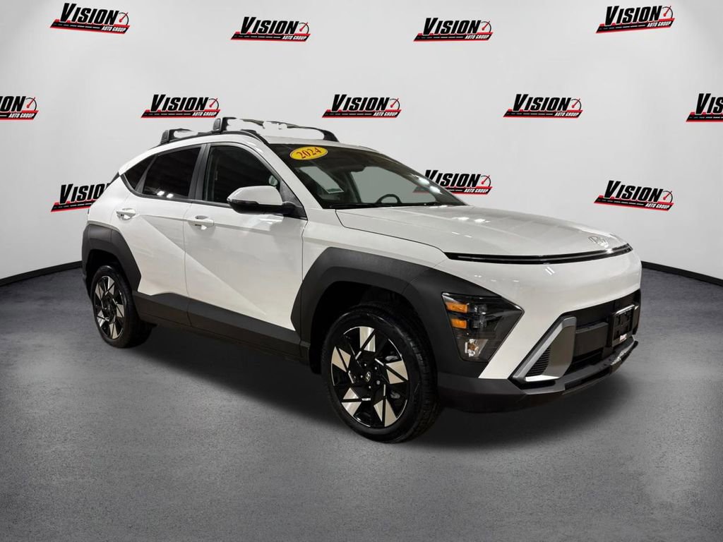 Used 2024 Hyundai Kona SEL w/ Convenience Package image 3