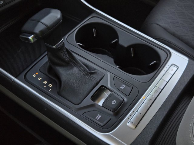 Used 2026 Kia Carnival FWD image 23