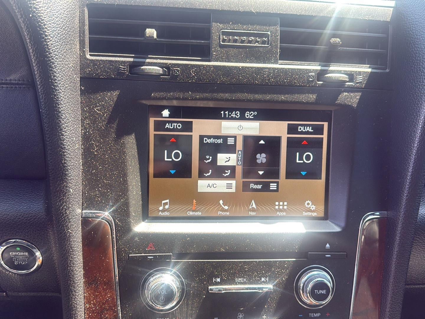 Used 2016 Lincoln Navigator Select AWD/4WD image 14