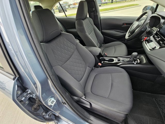 Used 2022 Toyota Corolla LE FWD image 18
