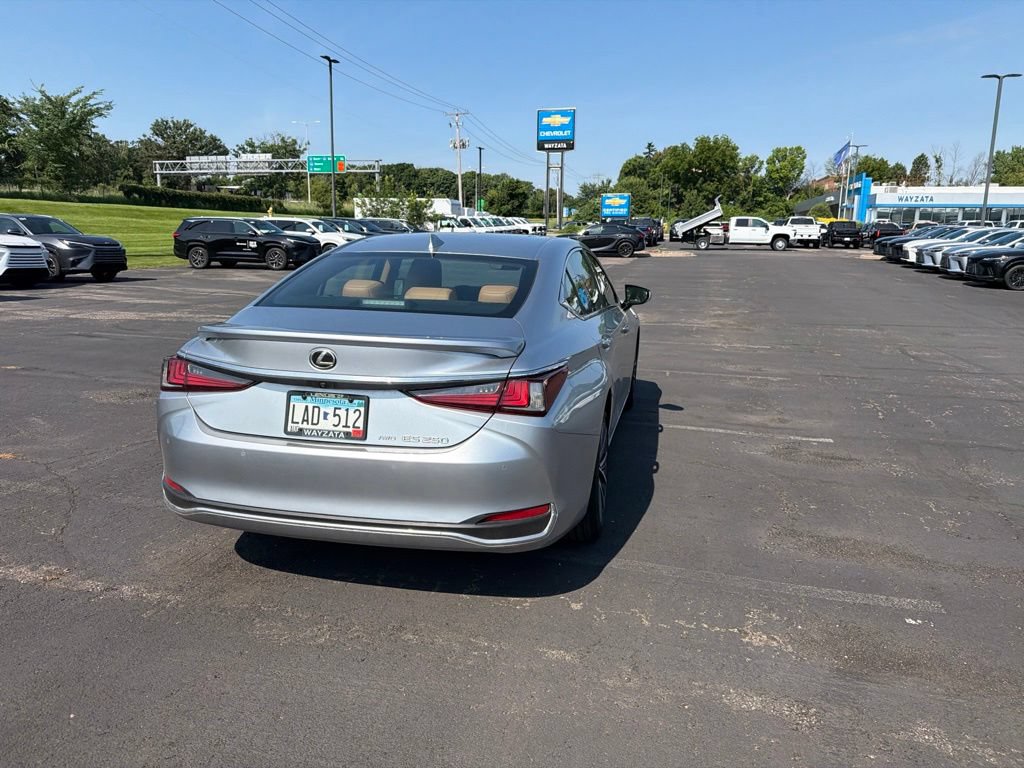 Certified 2024 Lexus ES 250 w/ Premium Package AWD/4WD image 30