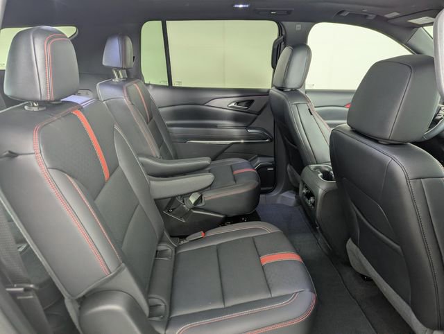 Used 2025 Chevrolet Traverse RS w/ LPO, Floor Liner Package image 21