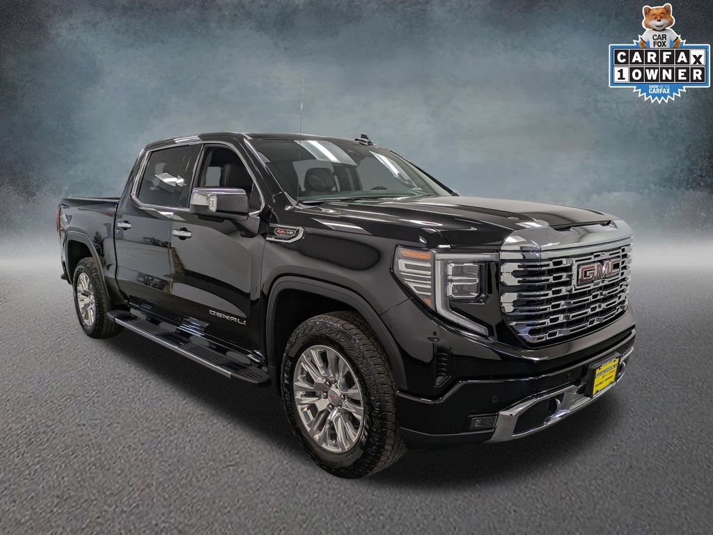 Used 2023 GMC Sierra 1500 Denali w/ Technology Package AWD/4WD image 3
