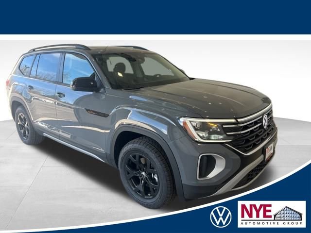 New 2025 Volkswagen Atlas Peak Edition SE