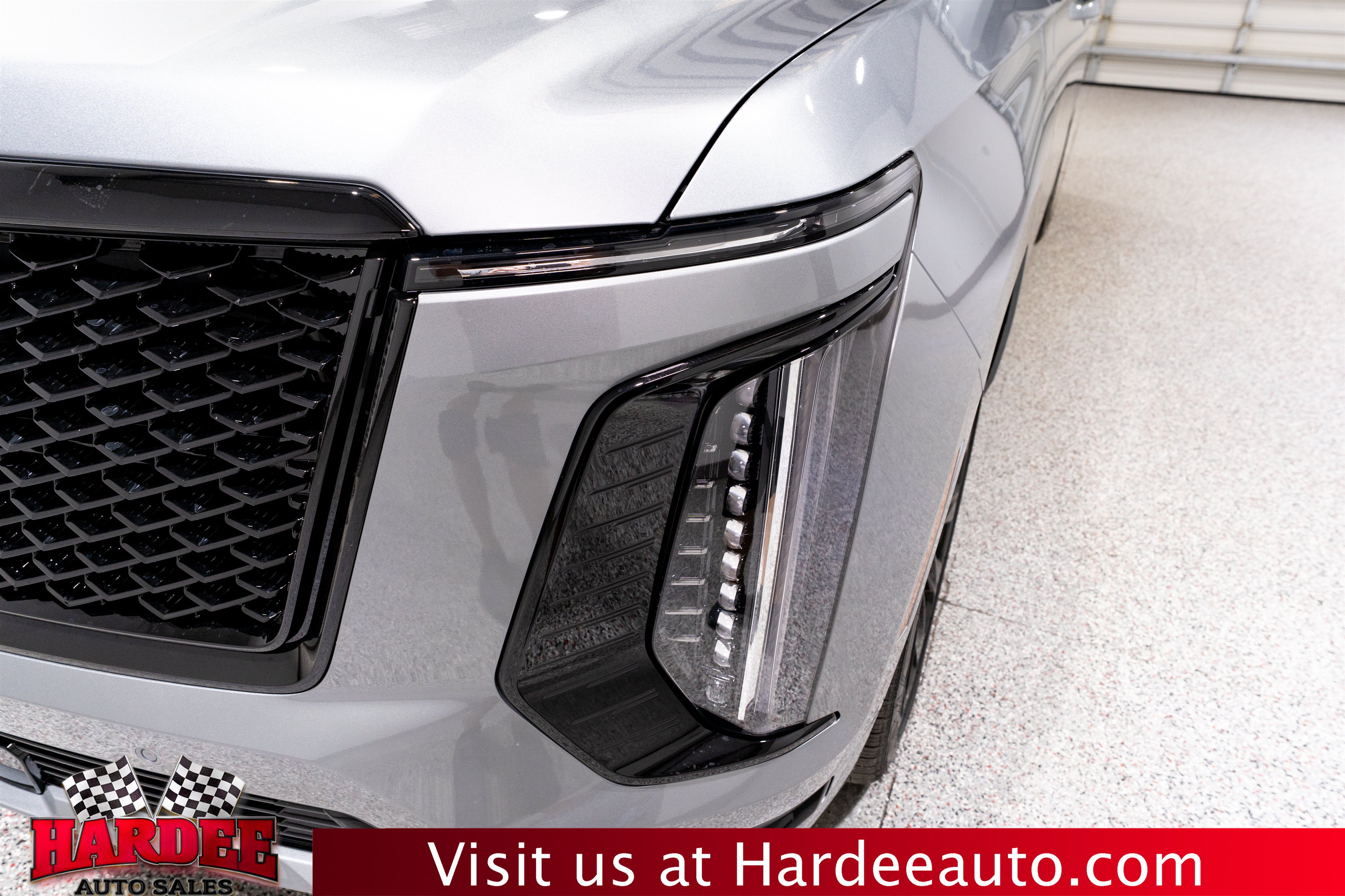 Used 2026 Cadillac Escalade ESV Platinum Sport w/ LPO, ONYX Package AWD/4WD image 8