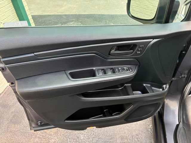 Used 2024 Honda Odyssey EX-L image 16