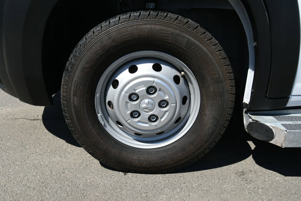 Used 2023 RAM ProMaster 2500 image 26