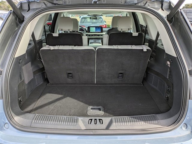 Used 2025 Lincoln Aviator 2WD image 13