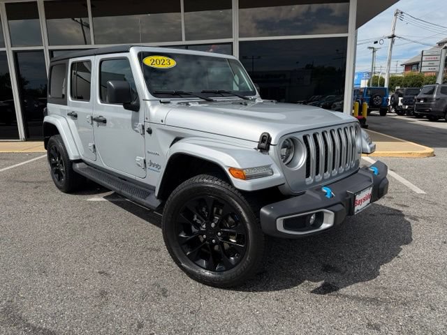 Used 2023 Jeep Wrangler Unlimited Sahara w/ Cold Weather Group AWD/4WD image 2