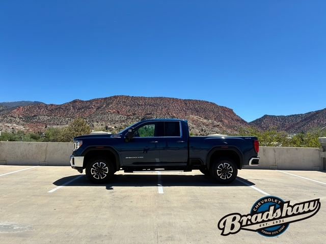Used 2020 GMC Sierra 2500 SLE w/ SLE Value Package; AWD/4WD image 4