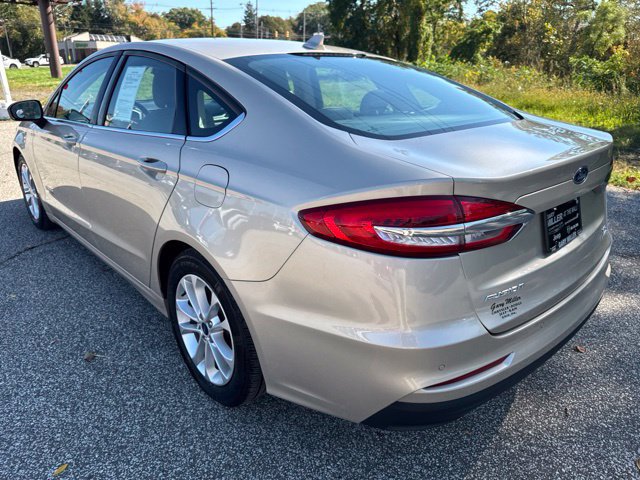 Used 2019 Ford Fusion SE FWD image 12