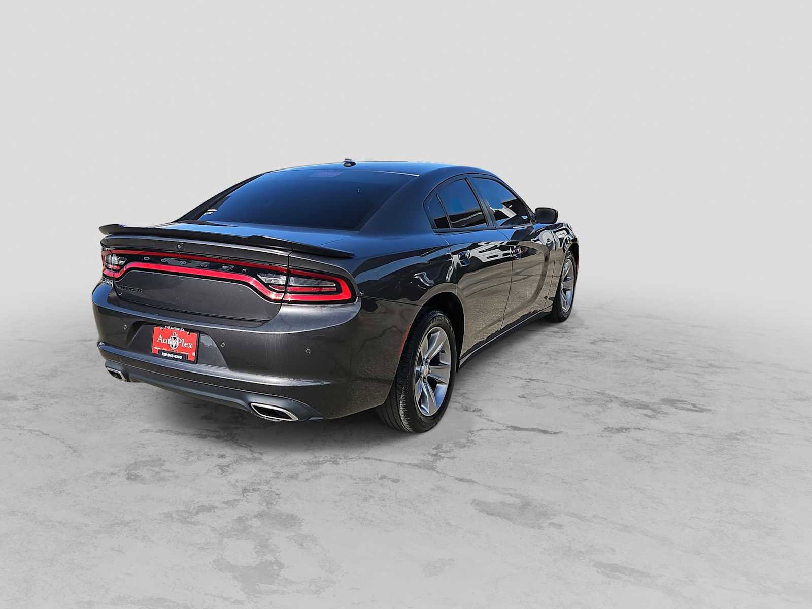 Used 2022 Dodge Charger SXT w/ Blacktop Package image 8