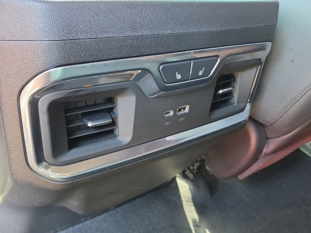 Used 2024 Chevrolet Silverado 1500 High Country w/ Technology Package AWD/4WD image 15