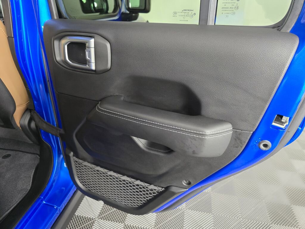 Used 2021 Jeep Wrangler Unlimited Rubicon image 41