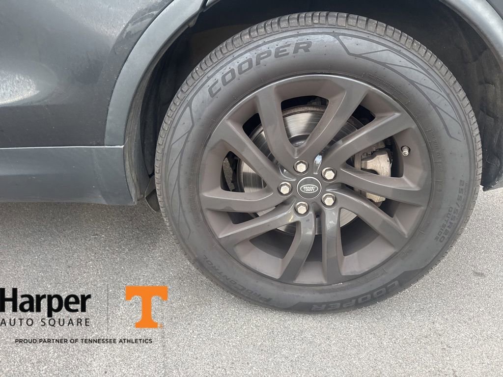 Used 2017 Land Rover Discovery HSE Luxury image 20