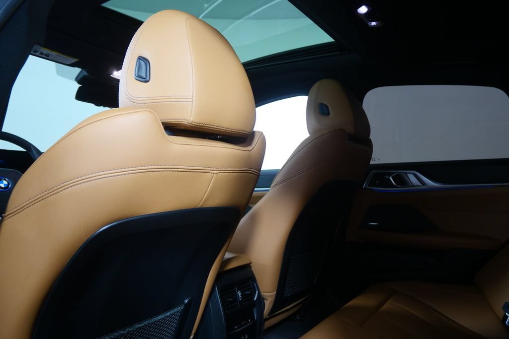 Used 2023 BMW i4 eDrive35 RWD image 18