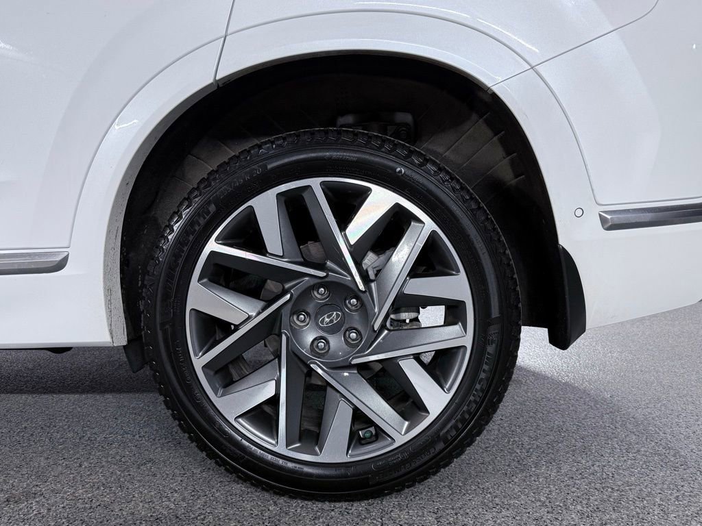 Used 2022 Hyundai Santa Fe Calligraphy image 13