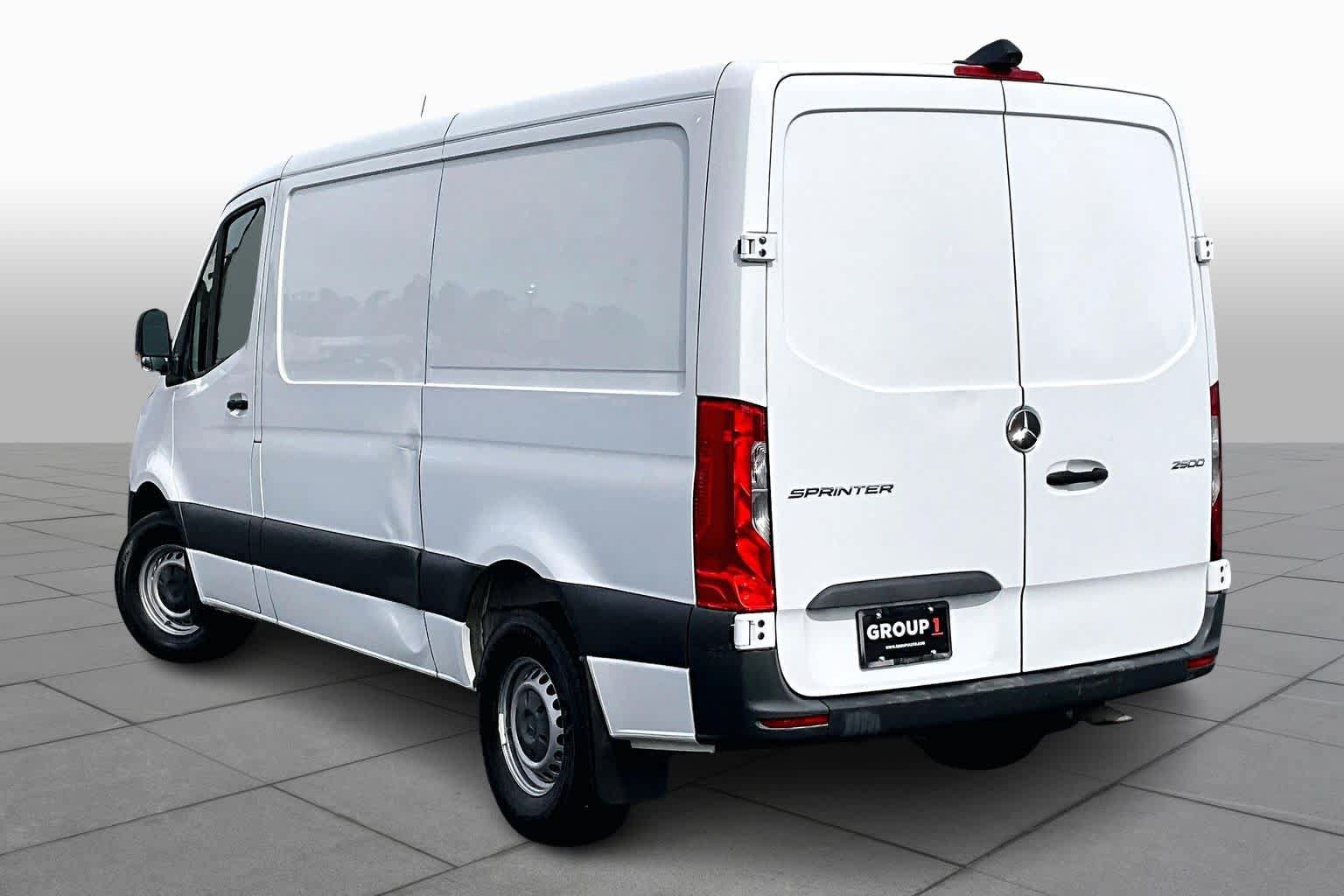 Used 2023 Mercedes-Benz Sprinter 2500 image 12