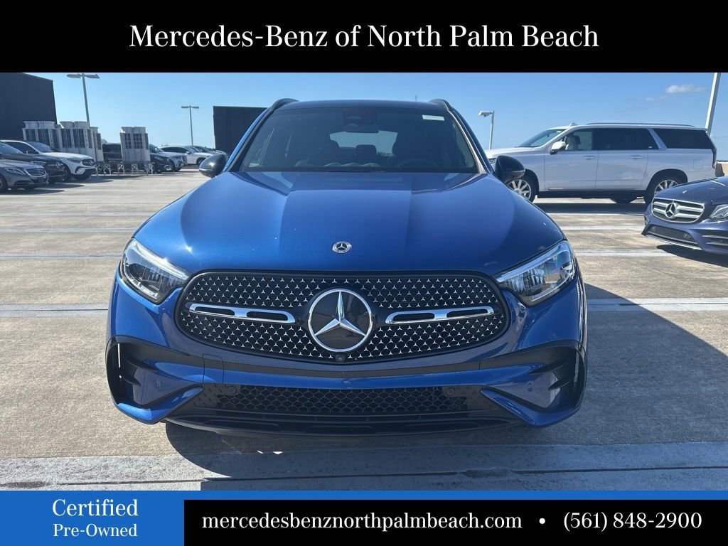 Used 2023 Mercedes-Benz GLC 300 4MATIC image 2