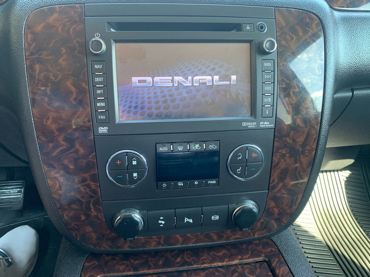 Used 2012 GMC Sierra 3500 Denali image 26