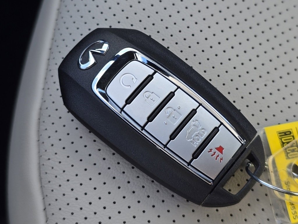 New 2025 INFINITI QX55 Luxe w/ Cargo Package image 30